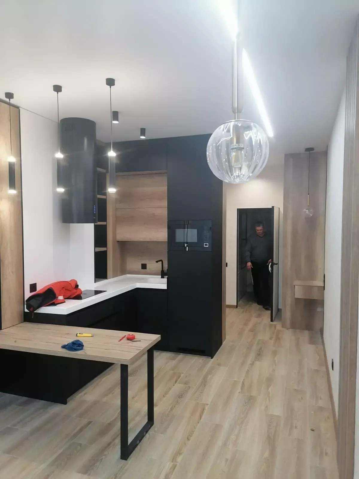Натяжной потолок в квартиру — Артем, улица Фрунзе, 32а, фото 1
